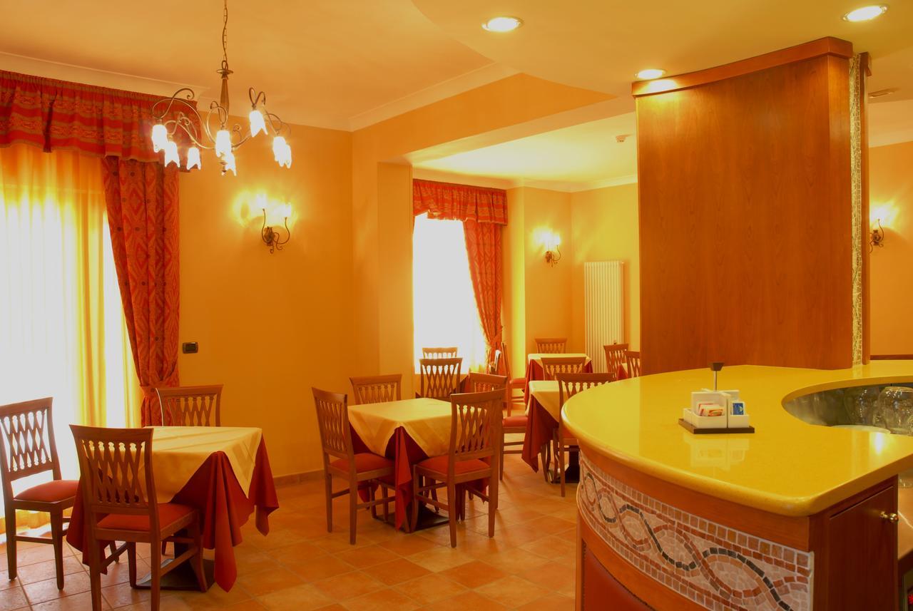 Hotel Duca Di Calabria Serra San Bruno Bagian luar foto